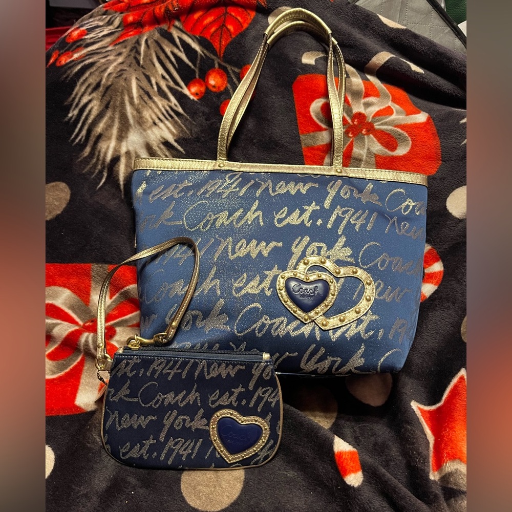 COACH EUC New York Script Lurex Navy/Gold Tote and Wristlet